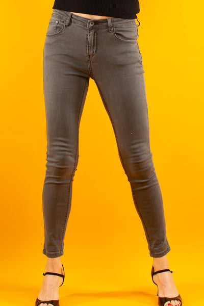 LOLA Jeans