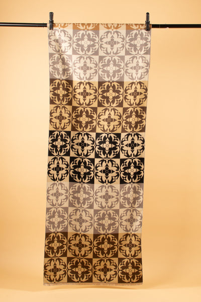 ALBINA Scarf