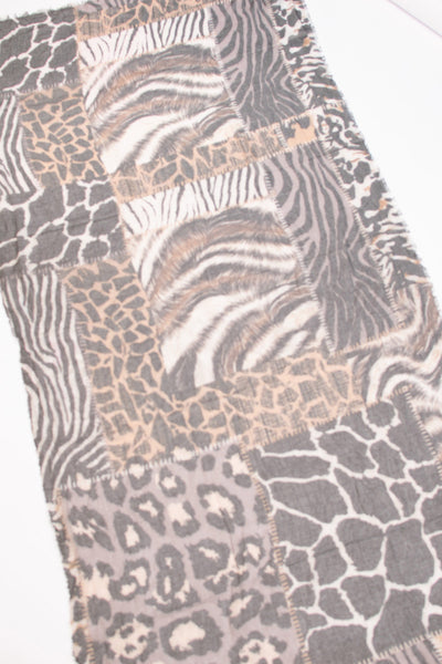 LOLA Scarf